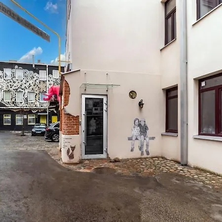 Yard Gallery In The Center By Urban Rent *